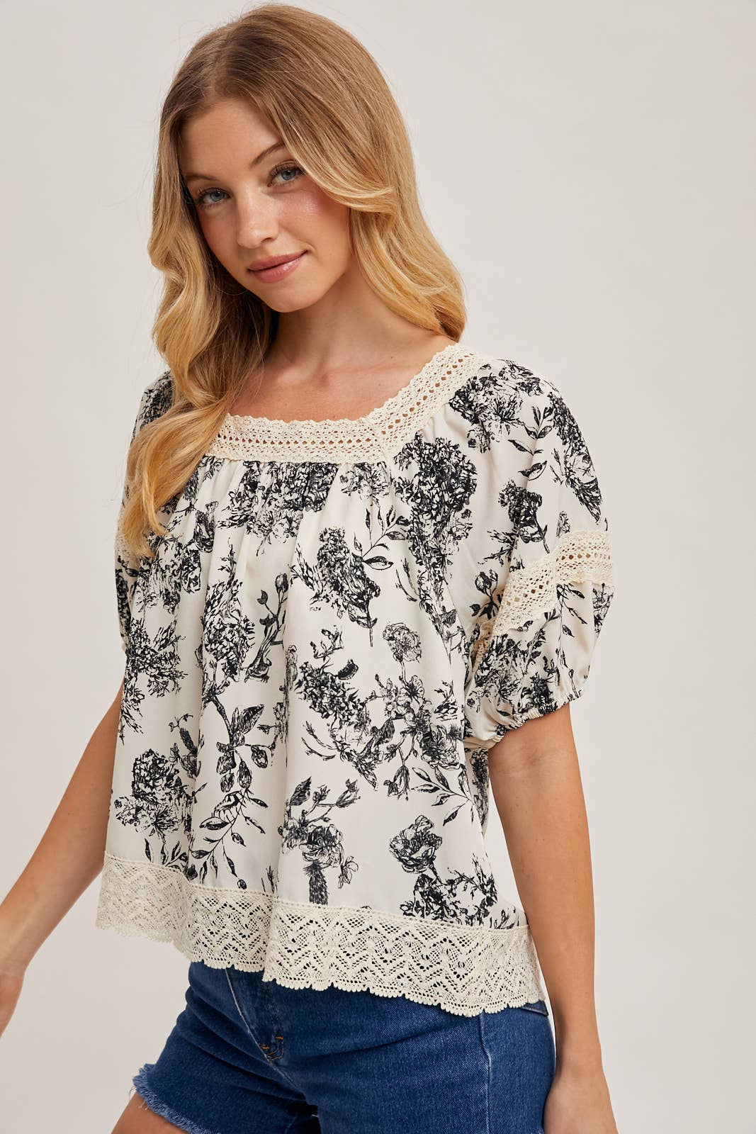 Floral Puff Sleeve Blouse