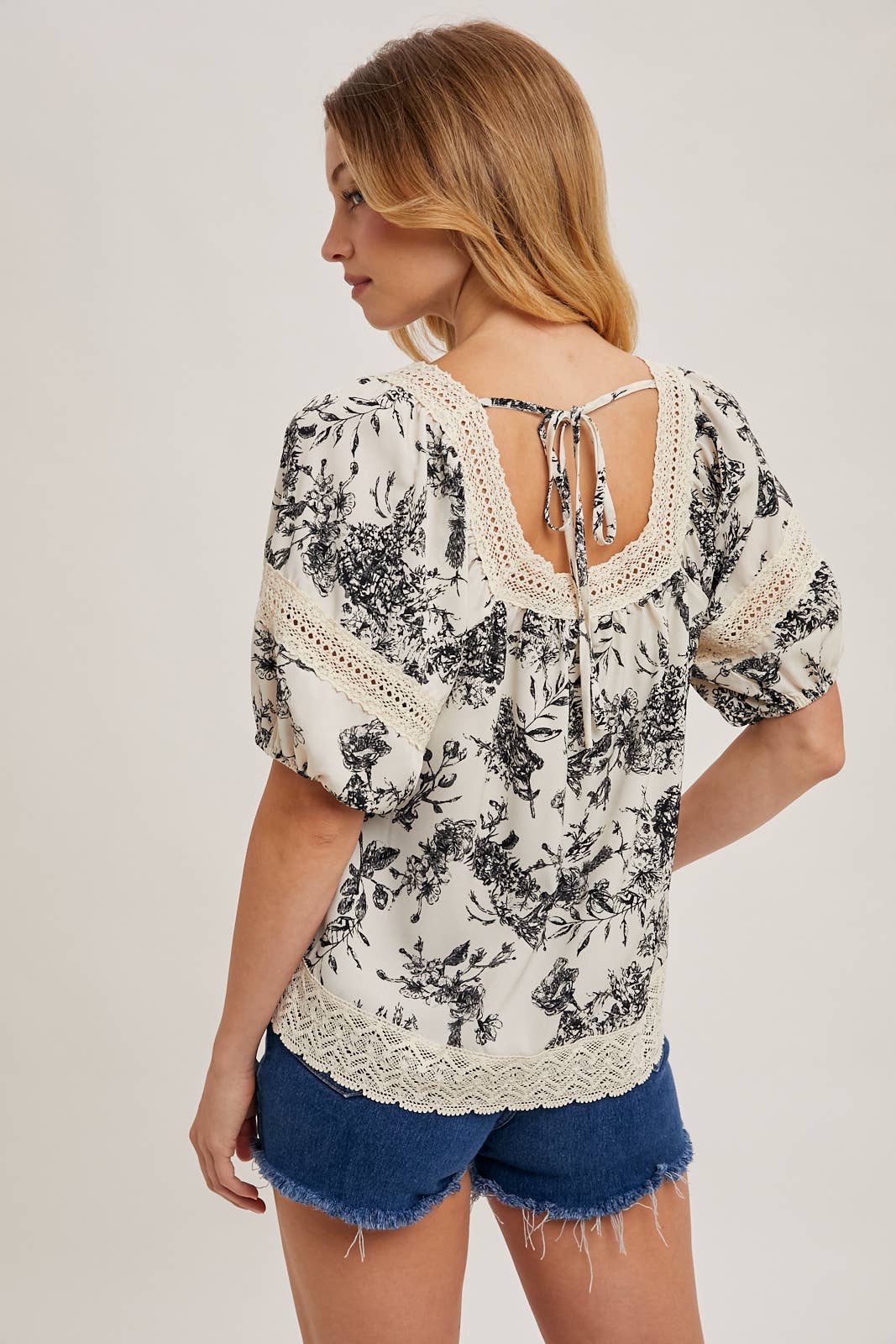 Floral Puff Sleeve Blouse