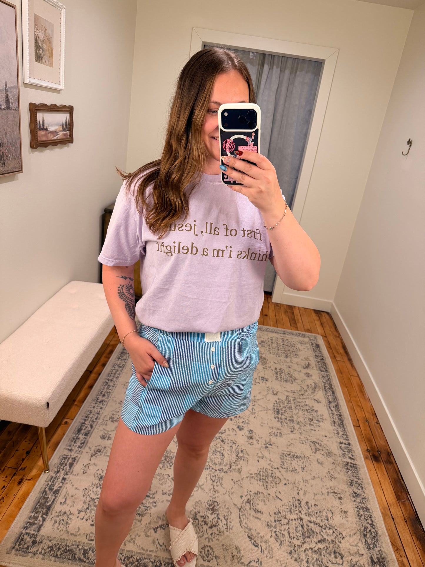 Delight Tee