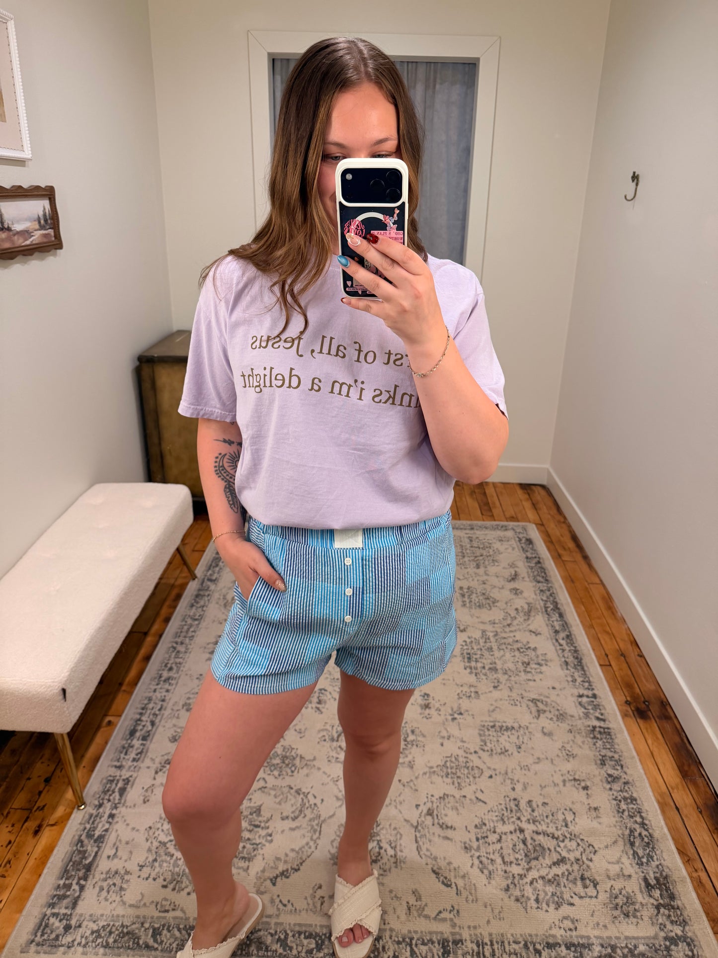 Delight Tee