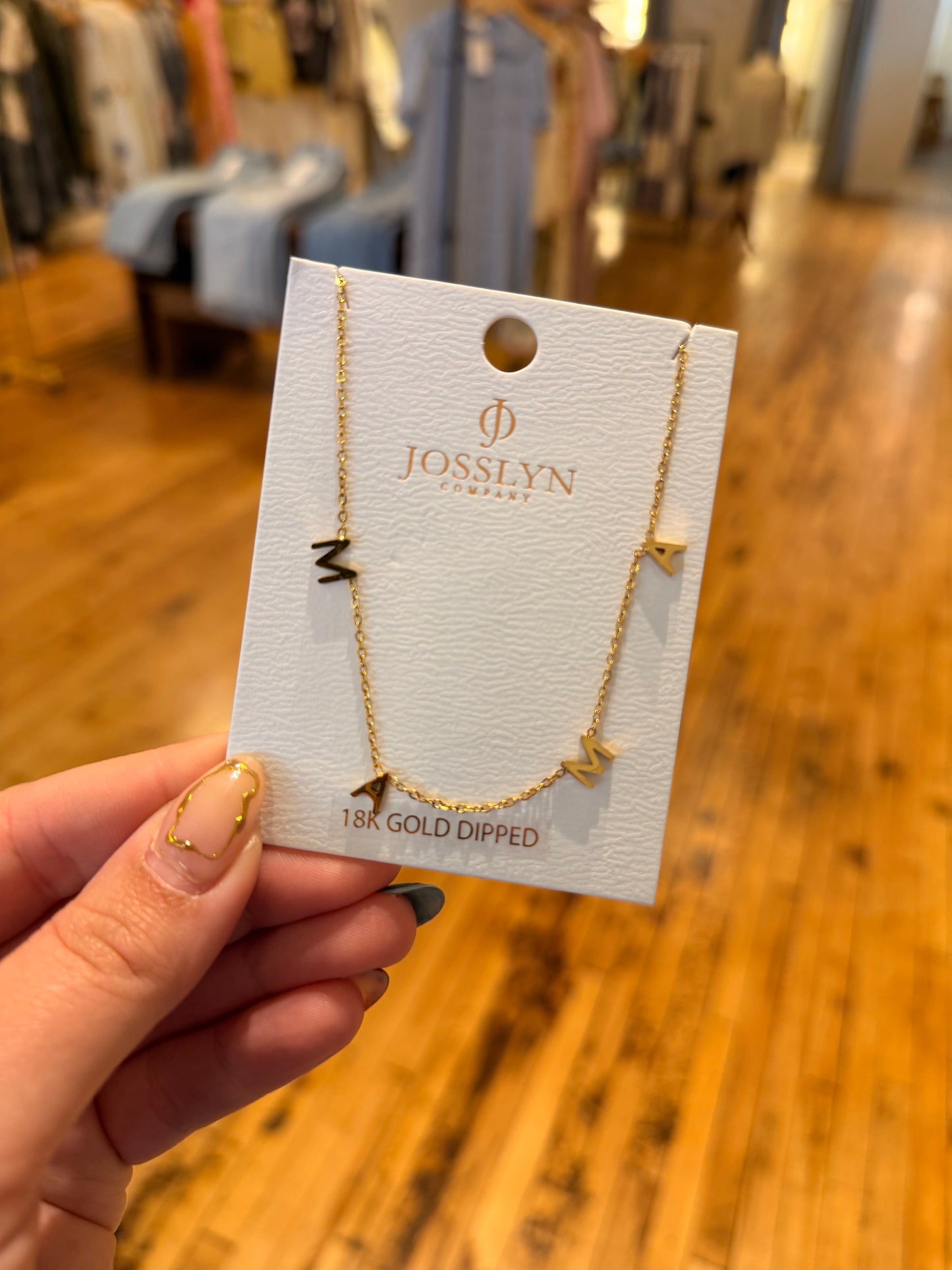 Mama Necklace