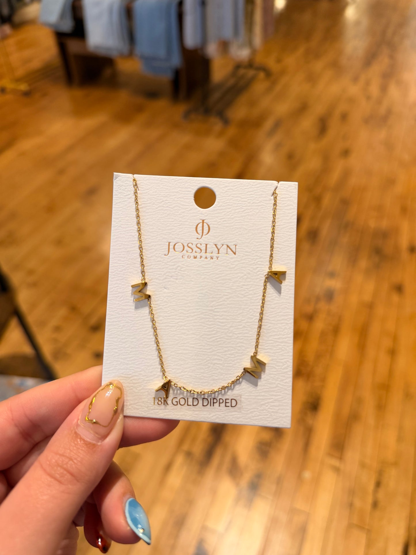Mama Necklace